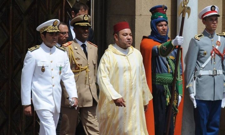 الملك محمد السادس..سنواصل تعزيز قدرات جيشنا الدفاعية