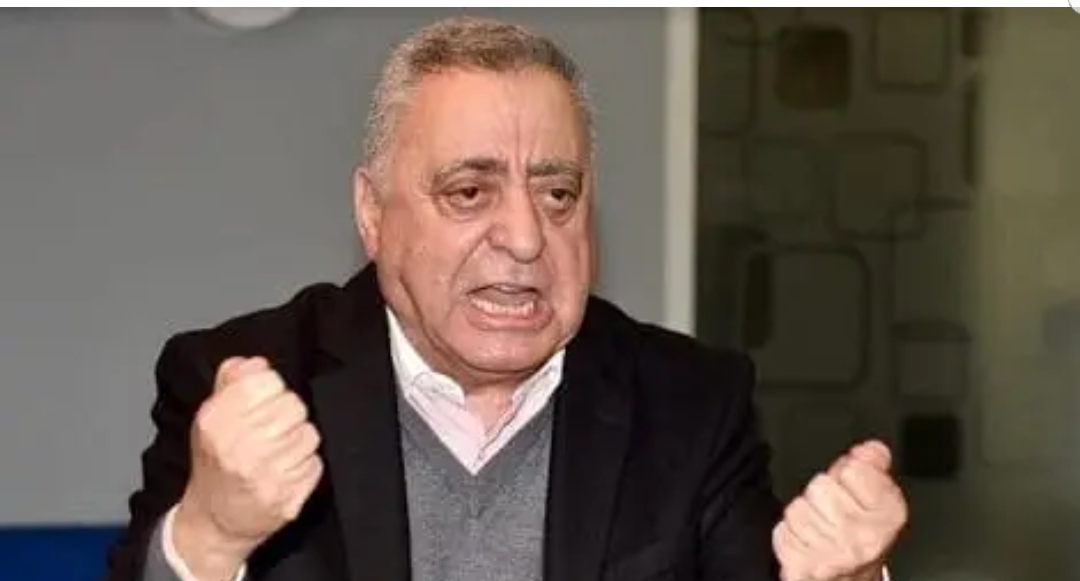 في هذه الأثناء اعتقال النقيب والمحامي السابق محمد زيان