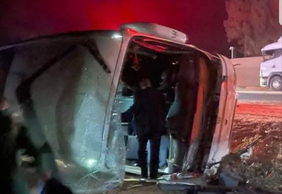 لاعبوا فريق النادي الرياضي القنيطري يتعرضون لحادثة سير