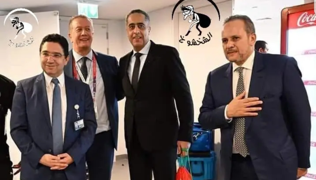 هذه صورة نعم، لكن المشهد ليس مجرد صورة عادية عابرة… أن يجتمع عبد اللطيف حموشي وياسين المنصوري وناصر بوريطة لدعم وتشجيع المنتخب في قطر، وأن يلتحموا مع اللاعبين، بعد التأهل، بفرحة غيرهم من الأنصار، وبعيدا عن البروتوكولات