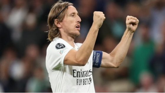 مدريد يعلن تجديد عقد مودريتش