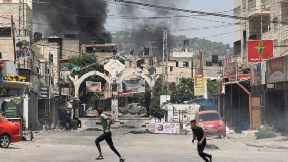 استمرار الهجوم على جنين.. وفرار نحو 4 آلاف فلسطيني