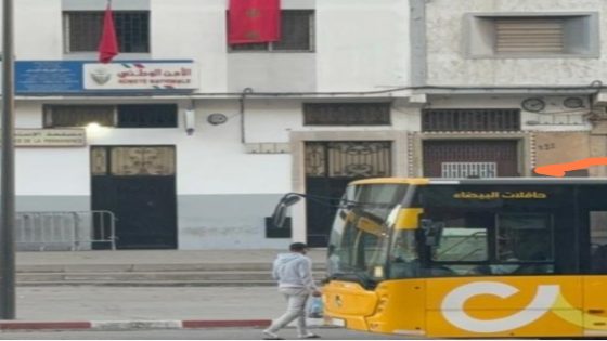 البرنوصي…مراقبو حافلات النقل الحضري يقودون الشرطة إلى توقيف شخص من داخل حافلة بحوزته (الحشيش) الجزء الأول