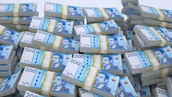 خلال 72ساعة.. 200 مليار سنتيم تدخل خزينة الدولة من عملية تسوية الوضعية الضريبية الطوعية.. ويرتقب أن يبلغ المبلغ الإجمالي 2000 مليار سنتيم مع نهاية السنة