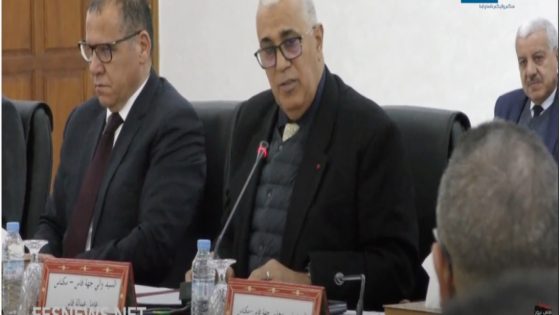 والي جهة فاس-مكناس يعقد لقاءً موسعًا مع المستثمرين بإقليم مولاي يعقوب في إطار جولته السابعة