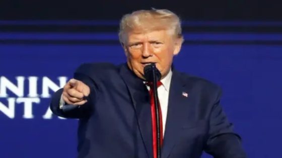 ترامب: لم أتراجع عن فكرة نقل الفلسطينيين من غزة