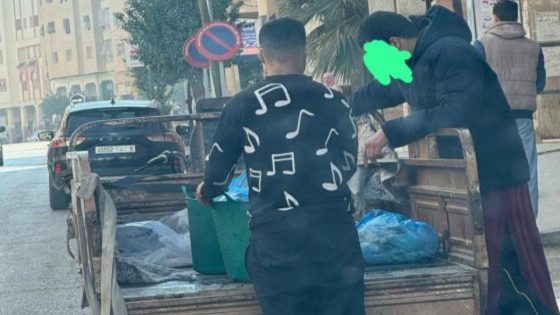 ساكنة النرجس بفاس شوفو الدجاج اللي كاتاكلو في المطاعم كيف كايجيبوه . . . تريبورتور و سطولا د الحمام و الوسخ و اونسا و السلطات فدار غفلون