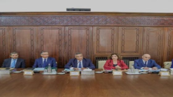 الحكومة تدشن “جولة أبريل” بلقاء النقابات وتصرف زيادة 500 درهم بالأجور في يوليوز