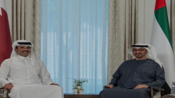 أمير قطر يبحث مع رئيس الإمارات أوضاع المنطقة
