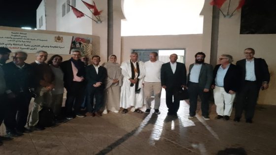 وفد من الخبراء يزور فضاء الذاكرة التاريخية للمقاومة والتحرير بالداخلة على هامش مؤتمر الذكاء الاصطناعي